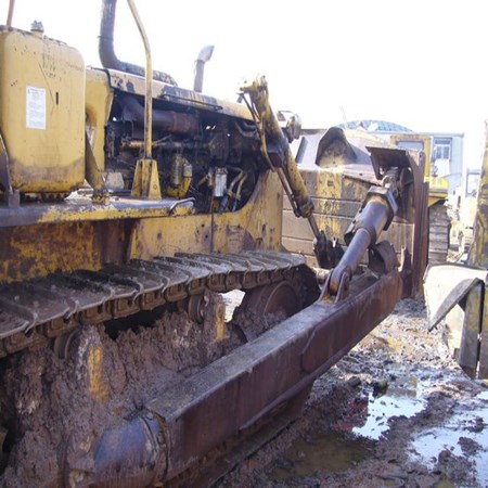 CATERPILLAR BULLDOZER D8K BULLDOZER